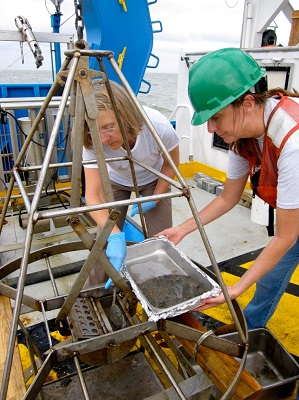 EPA Region 6 testing sediment samples at ocean disposal site.