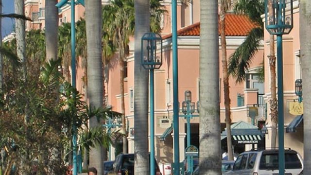 Mizner Park Boulevard Median