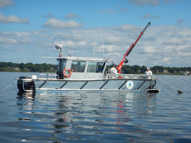 photo of EPA's research vessel, The Mud Puppy.