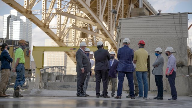 Administrator Wheeler tours the Frank Bryan Concrete Factory in Pittsburgh