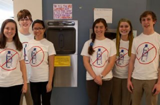 Students from the Lincoln-Sudbury High School Environmental Club