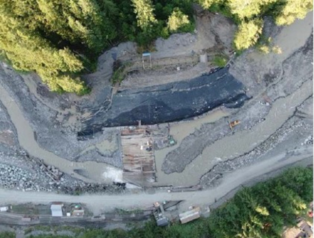 Aerial display of Puyallup River showing gray discolored water