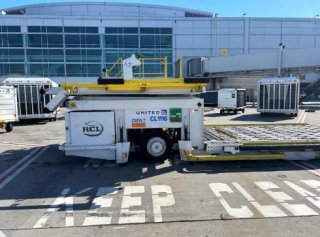 zero-emission battery electric powered cargo loaders